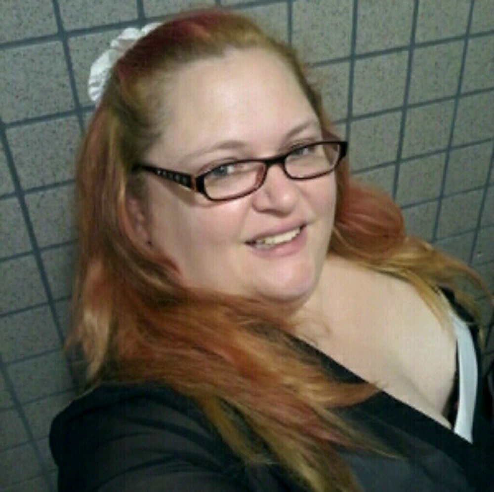 Meet your Posher, Cassandra